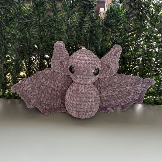 Chauve souris + peluche mystère